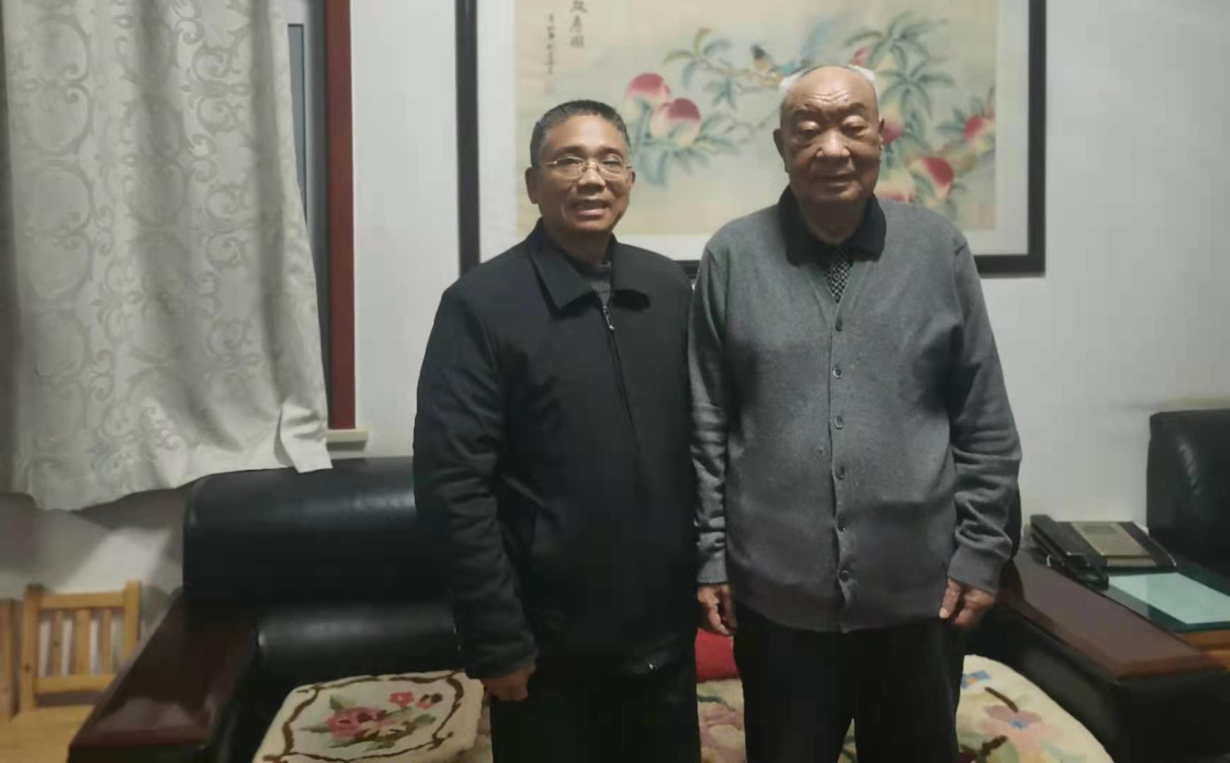 胡鹤在省委七号院拜访原陕西省委书记安启元