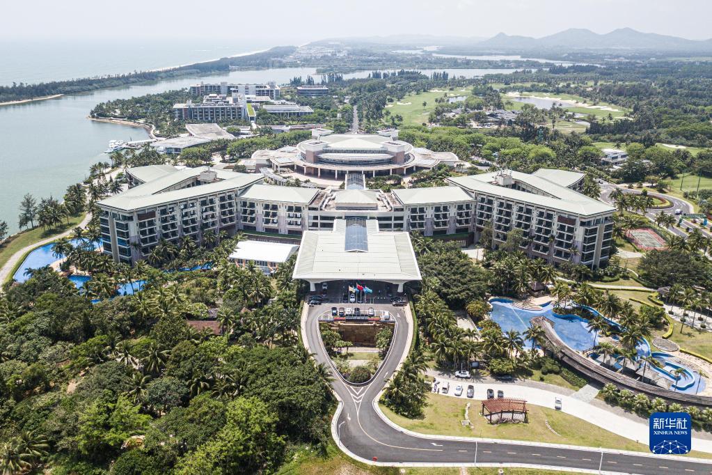 习近平主席：引领金砖国家合作、推动全球发展述评